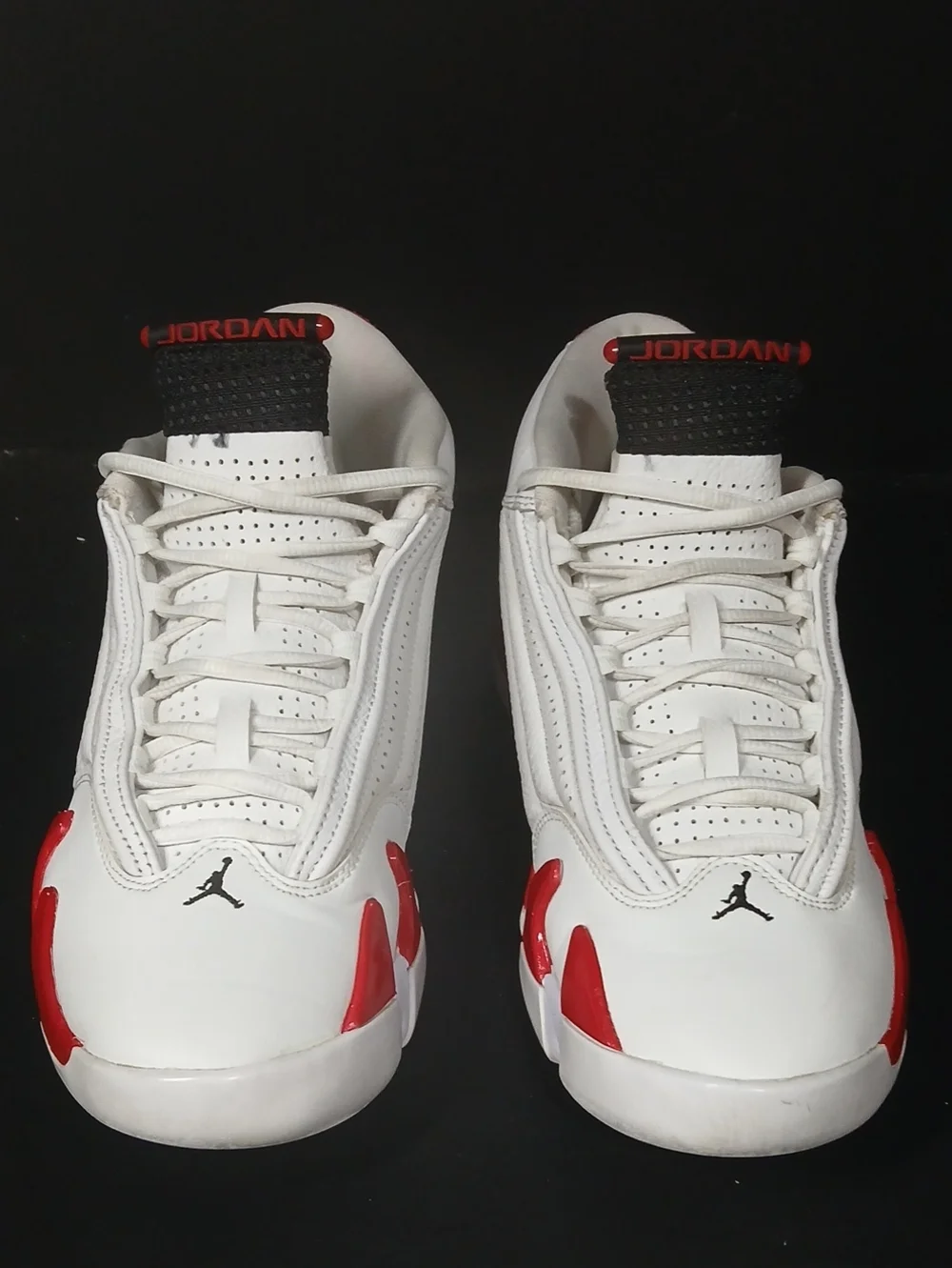 Air Jordan 14 Retro. 
